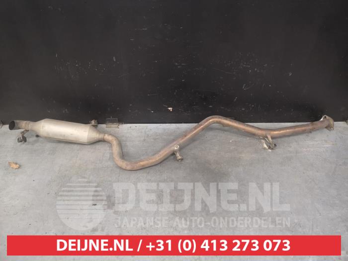 Gebruikte Uitlaat Einddemper Toyota Avensis Wagon (T27) 2.2 16V D-4D-F 150 Prijs € 50,00 Margeregeling aangeboden door V.Deijne Jap.Auto-onderdelen BV
