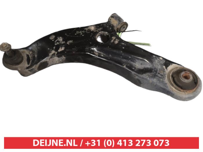 Suzuki Celerio Draagarm onder links-voor O521508