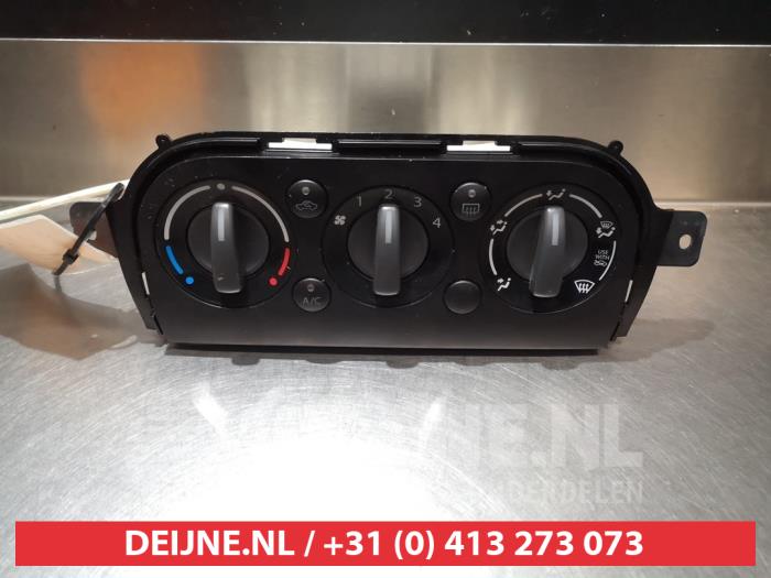 Suzuki SX-4 Heater control panel O306190