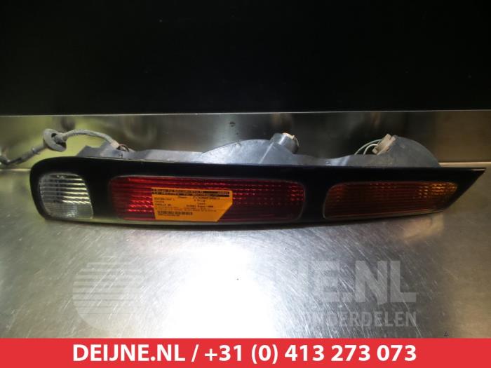 Toyota Corolla Taillight, left O298557