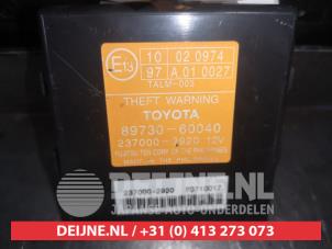 Gebruikte Alarm module Toyota Land Cruiser 100 (J10) 4.2 TDI 100 24V Prijs € 20,00 Margeregeling aangeboden door V.Deijne Jap.Auto-onderdelen BV