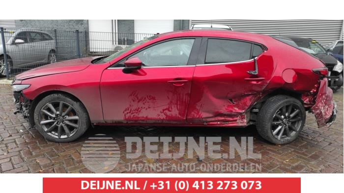 Mazda 3 Türscheibe 4-türig links hinten O521804