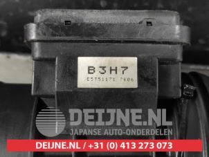 Mazda 323F Airflow meter O521825 photo 2