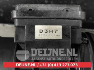 Mazda 323F Airflow meter O521824 photo 2