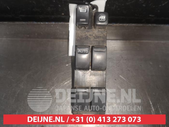Nissan X-Trail Combischakelaar ramen O521842