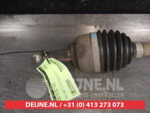 Nissan Note Front drive shaft, right O521981 photo 2
