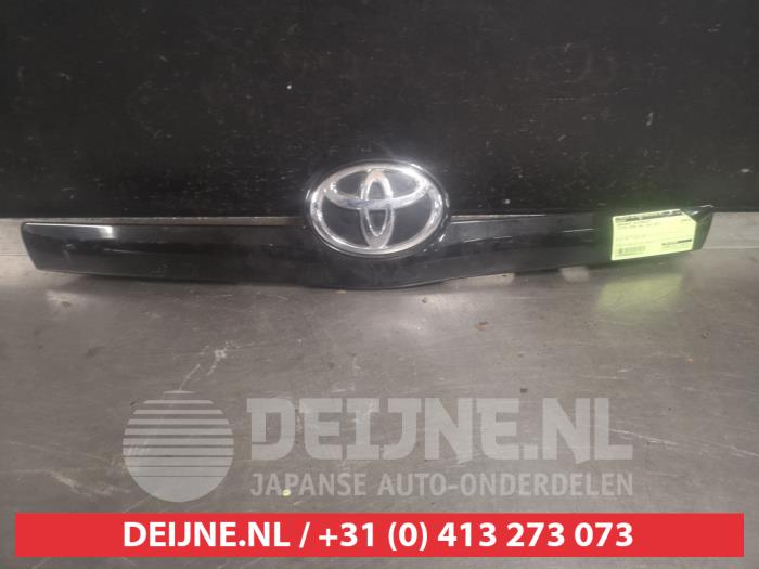 Toyota Verso Handgreep Achterklep O522142