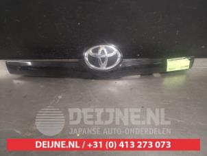 Gebruikte Achterklep Handgreep Toyota Verso 1.8 16V VVT-i Prijs € 35,00 Margeregeling aangeboden door V.Deijne Jap.Auto-onderdelen BV