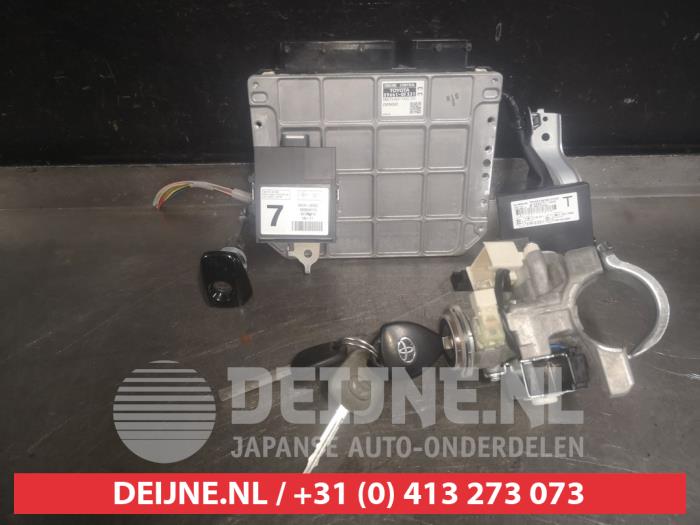 Toyota Verso Zündschloss+Schlüssel O522151