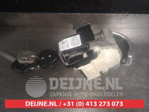 Toyota Verso Ignition lock + key O522151 photo 3
