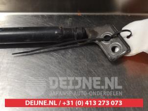 Hyundai Coupe Gasdemper links-achter O293712 foto 2