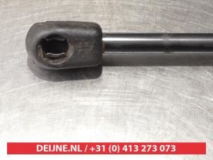 Hyundai Coupe Gasdemper links-achter O293712 foto 3