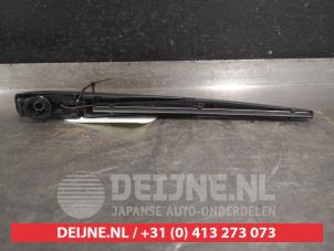 Suzuki Swift Rear wiper arm O522364 photo 2