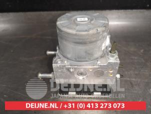 Suzuki Swift ABS Pomp O522375 foto 2
