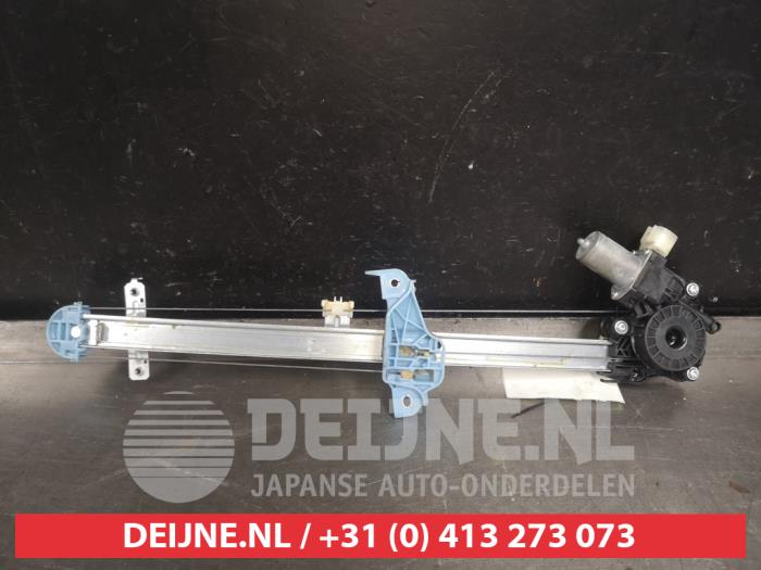 Suzuki Swift Window mechanism 4-door, front left O522376