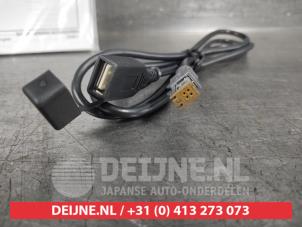 Suzuki Alto Module USB O522478 photo 4