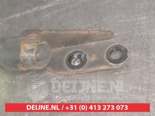 Nissan Micra Gasdemper links-achter O522490 foto 3