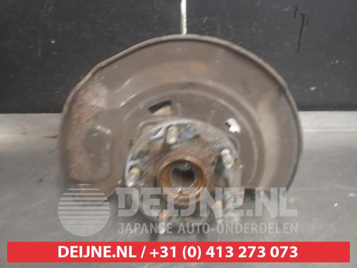Toyota Avensis Fusee rechts-voor O522618