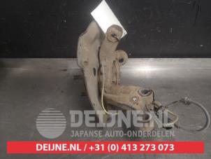 Toyota Avensis Achsschenkel rechts vorne O522618 foto 2