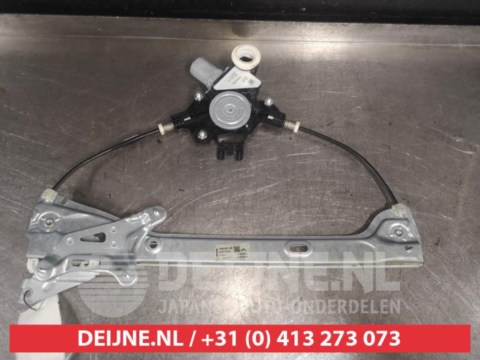 Toyota Corolla Fenstermechanik 4-türig links vorne O522662