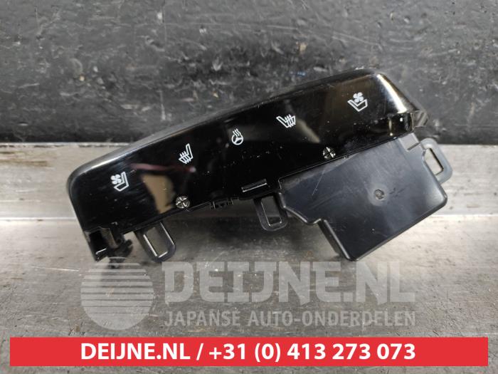 Kia EV6 Sitzheizung Schalter O523058