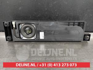Nissan Leaf Subwoofer O523120 photo 2