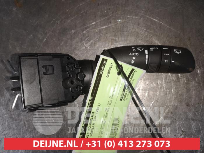 Toyota Corolla Ruitenwis Schakelaar O523177