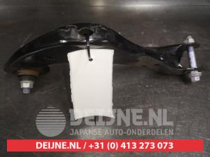 Toyota Corolla Draagarm rechts-achter O523211 foto 2