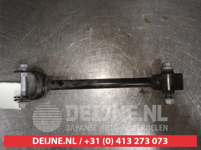 Toyota Corolla Querlenker rechts hinten O523213
