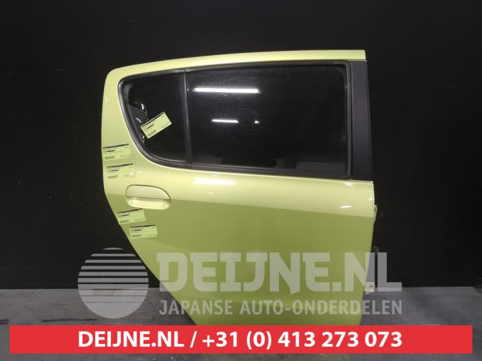 Daihatsu Cuore Rear door 4-door, right O523284