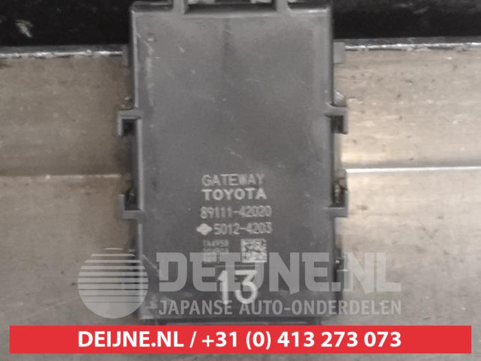 Toyota Rav-4 Gateway module O523303