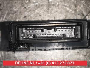 Toyota Rav-4 Gateway module O523303 photo 2