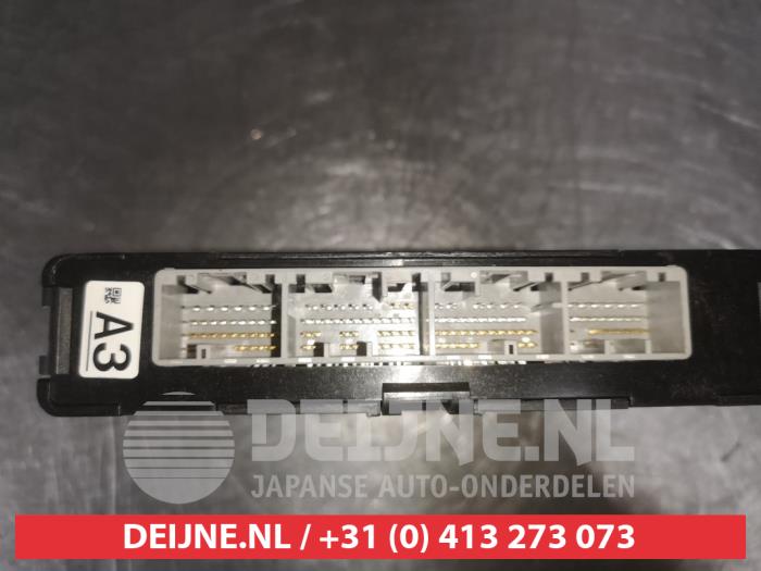 BCM van een Lexus CT 200h 1.8 16V 2015