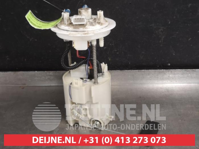 Gebruikte Tank element Pomp Nissan Micra (K13) 1.2 12V DIG-S Prijs € 75,00 Margeregeling aangeboden door V.Deijne Jap.Auto-onderdelen BV