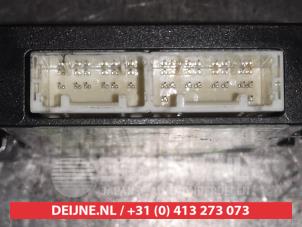 Toyota Yaris Body control computer O523444 photo 2