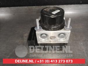 Toyota Yaris ABS Pumpe O523452 foto 3