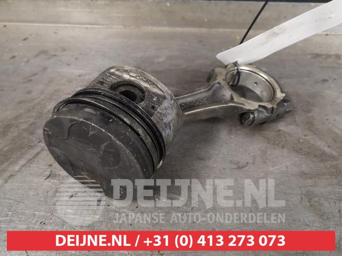 Gebruikte Zuiger Nissan Patrol GR (Y61) 2.8 GR TDi-6 Prijs € 75,00 Margeregeling aangeboden door V.Deijne Jap.Auto-onderdelen BV