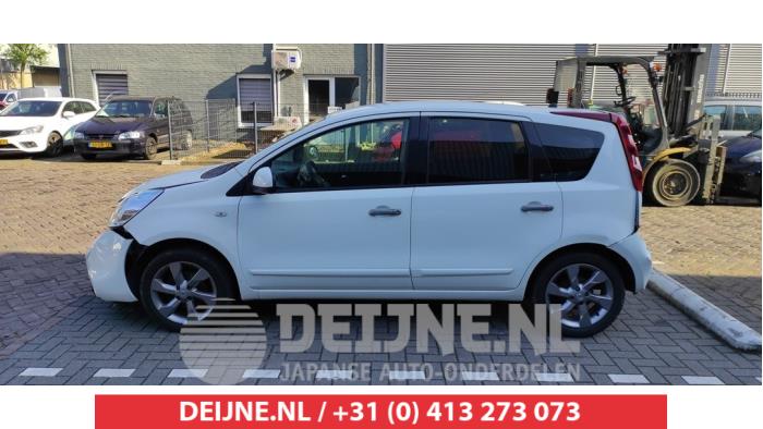 Nissan Note Portierruit 4Deurs links-achter O523548