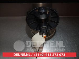 Daihatsu Gran Move Heating and ventilation fan motor O367332 photo 2