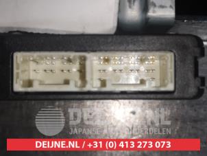 Toyota Verso Computer Body Control O523730 foto 2