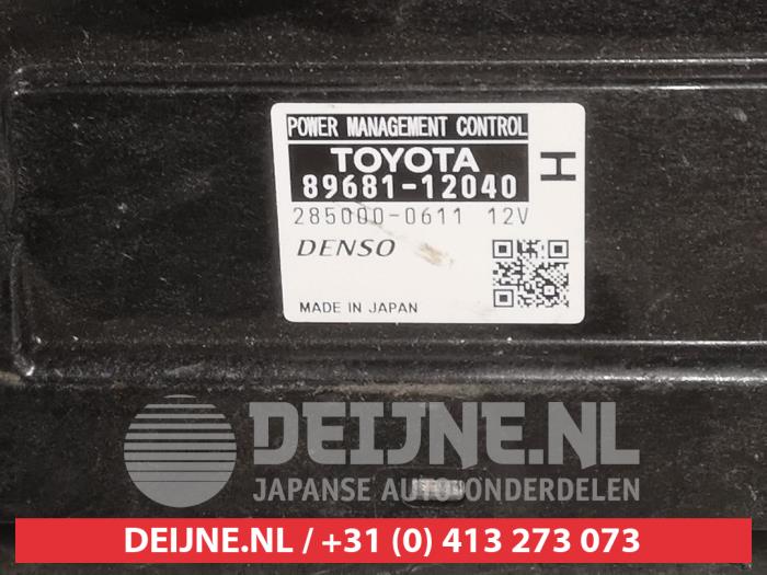 Computer Body Control van een Toyota Auris (E15) 1.8 16V HSD Full Hybrid 2011