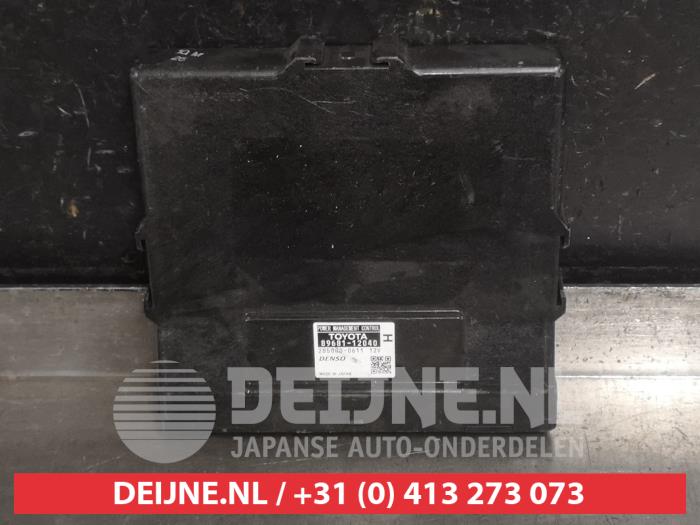 Computer Body Control van een Toyota Auris (E15) 1.8 16V HSD Full Hybrid 2011