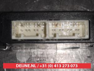 Toyota Yaris Body control computer O523752 photo 2