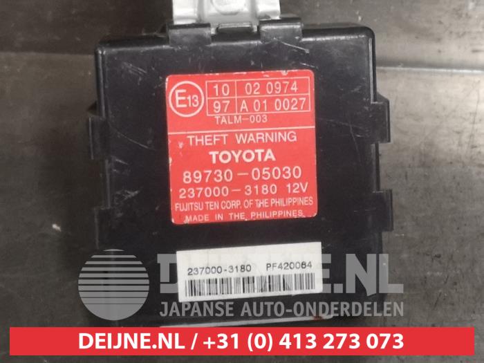 Gebruikte Alarm module Toyota Avensis Wagon (T25/B1E) 2.0 16V D-4D-F Prijs € 20,00 Margeregeling aangeboden door V.Deijne Jap.Auto-onderdelen BV
