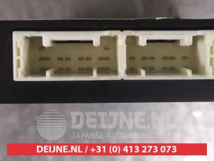 Toyota Yaris Computer Body Control O523763 foto 2