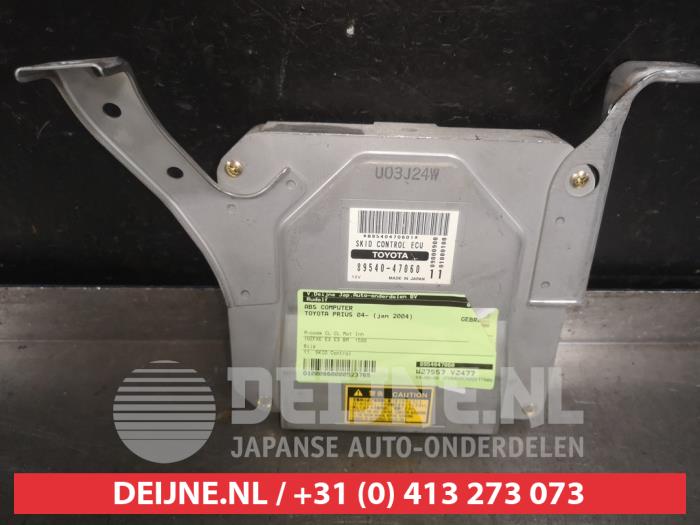ABS Computer van een Toyota Prius (NHW20) 1.5 16V 2004