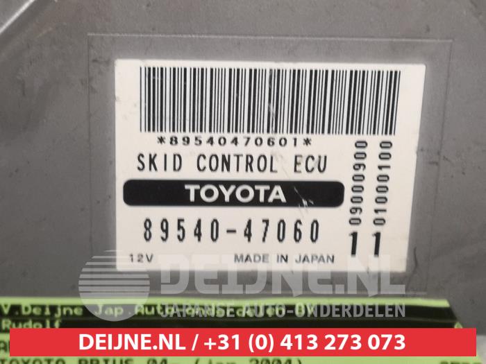 ABS Computer van een Toyota Prius (NHW20) 1.5 16V 2004