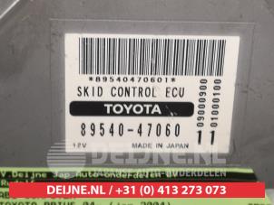 Toyota Prius ABS Steuergerät O523765 foto 2