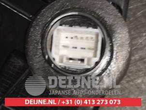 Lexus CT 200h Door lock mechanism 4-door, front left O523946 photo 2
