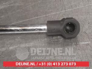 Lexus CT 200h Gasdemper rechts-achter O523948 foto 3